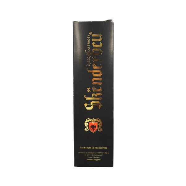 Konjak tre yje kuti Skenderbeu 700ml
